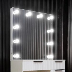 гримерное безрамное зеркало с лампочками и подсветкой белое