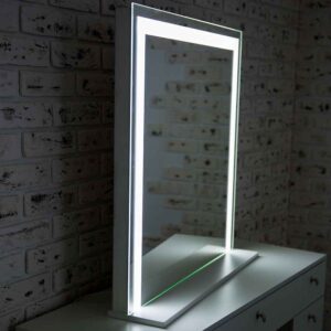 ГРимерное-зеркало-с-подсветкой-LED-01